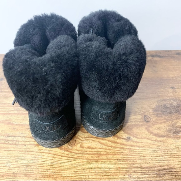UGG Genuine Shearling Lined Elowen Bootie Women Black size 6 - Picture 5 of 14